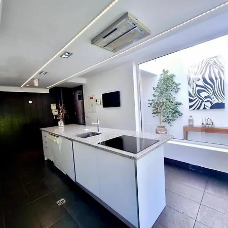 Casa Do Lago, Infinity Pool, Mountains & Sea View Βίλα *