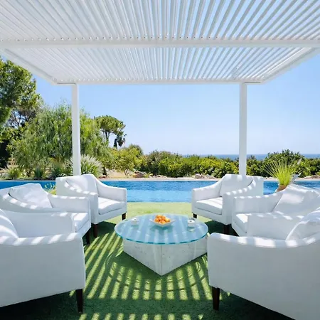 Casa Do Lago, Infinity Pool, Mountains & Sea View 빌라
