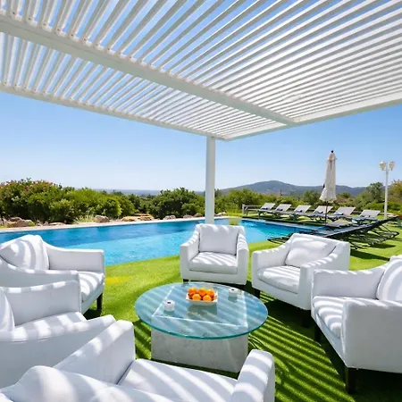 Casa Do Lago, Infinity Pool, Mountains & Sea View 빌라 에스토이