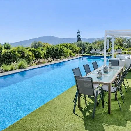 빌라 Casa Do Lago, Infinity Pool, Mountains & Sea View *
