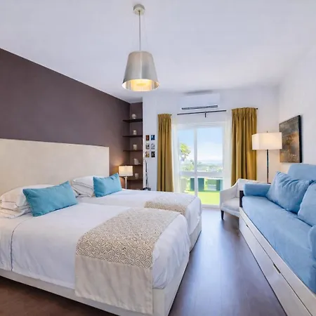 빌라 Casa Do Lago, Infinity Pool, Mountains & Sea View *