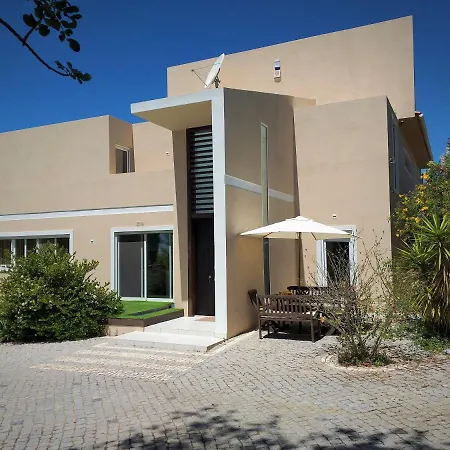 Casa Do Lago, Infinity Pool, Mountains & Sea View *